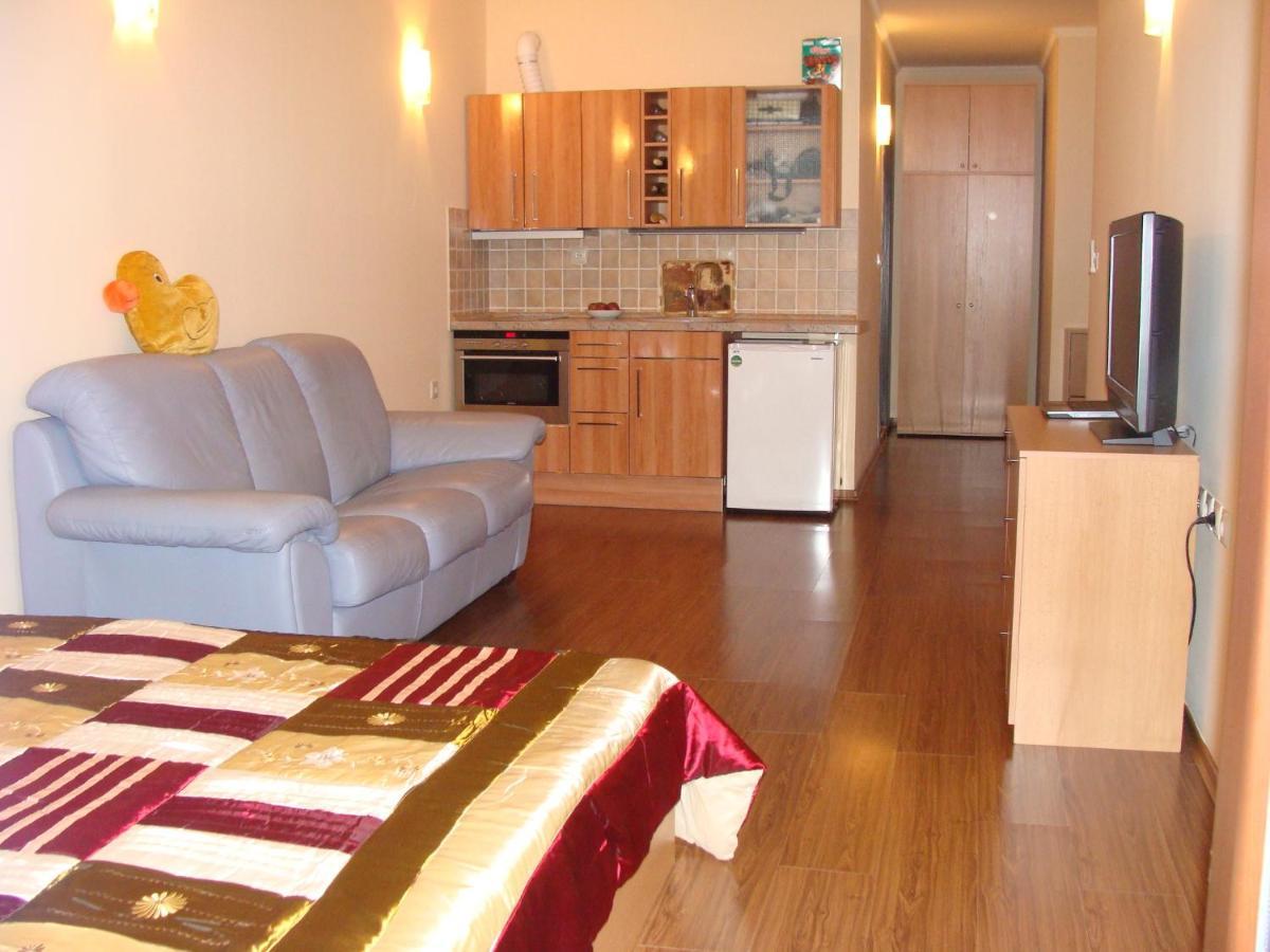 Admiral Apartments Goldstrand Zimmer foto